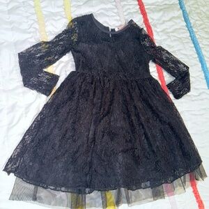 Gorgeous black lace dress!